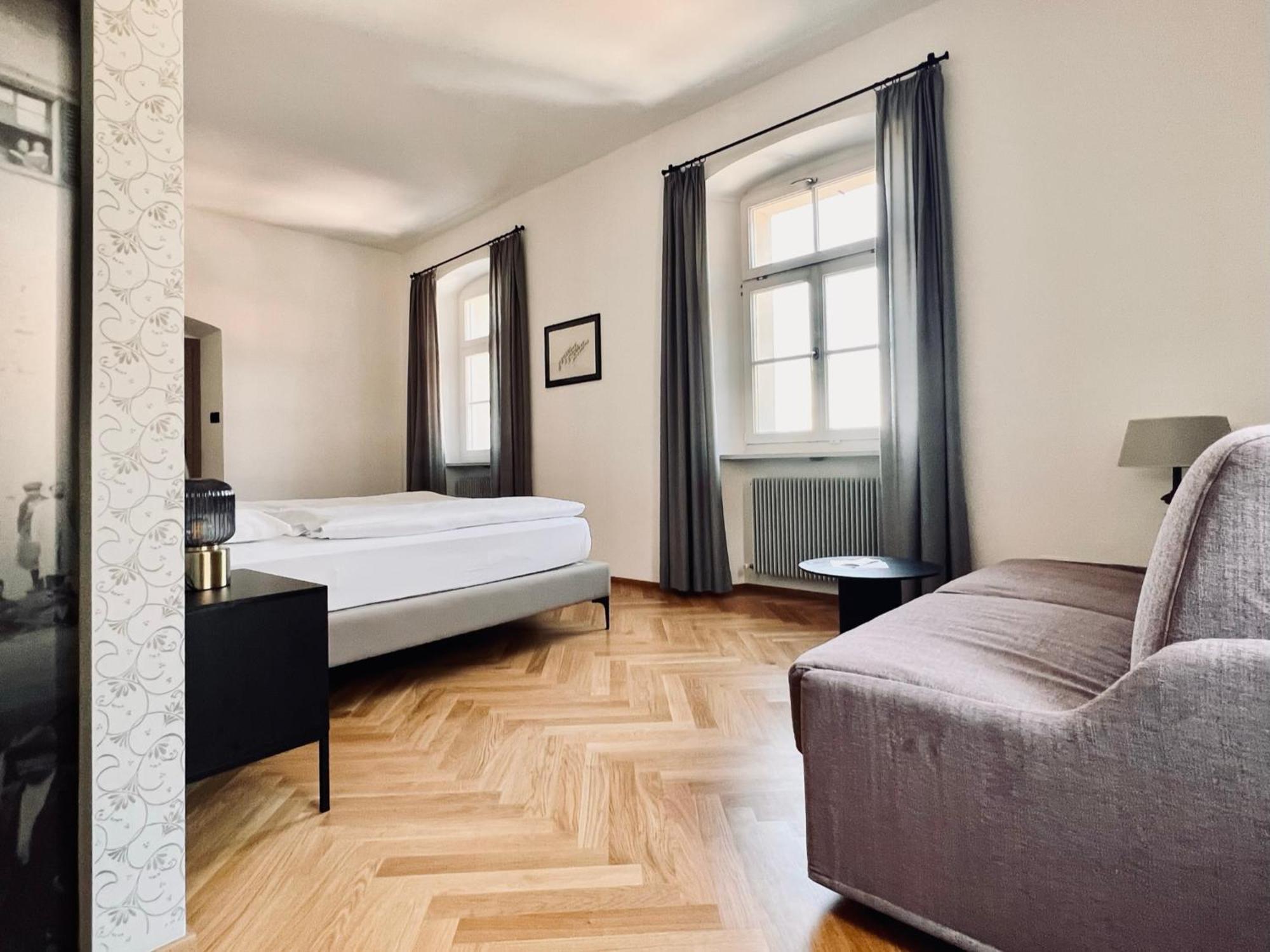Haus Noldin - Historische Herberge - Dimora Storica Salorno Eksteriør billede